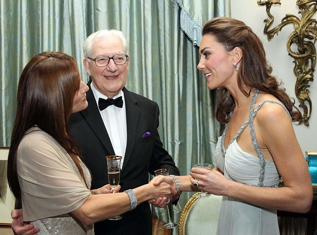 英王妃凱特曾做腦部手術？ 近8厘米傷疤清晰可見