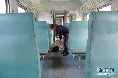 幕后故事：春運(yùn)隱形人