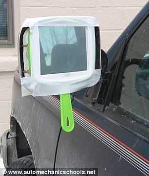 水管當保險杠、插銷鎖車門 令人捧腹的汽車DIY改裝