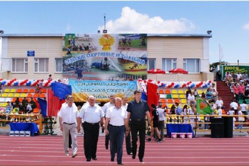 俄羅斯地方官員“懸浮”照被網友惡搞 現身月球視察工作