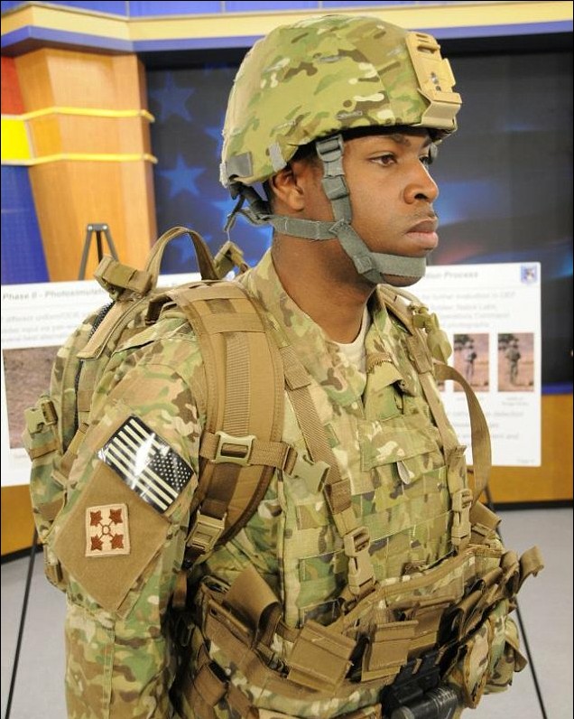 美國陸軍與海軍陸戰隊“搶風頭” 耗資數十億軍服被批華而不實