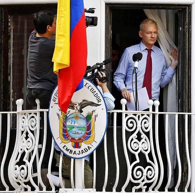 阿桑奇會是第二個明德岑蒂嗎？英國事、美國牌（獨(dú)家評論）