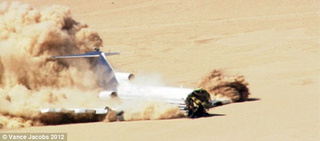 波音727客機“墜毀”試驗:頭等艙乘客更危險