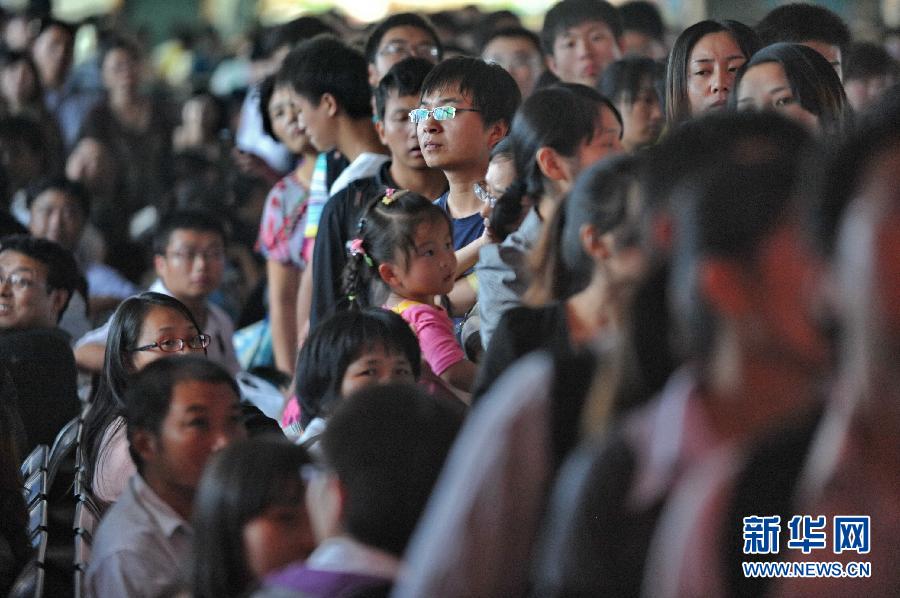 國慶黃金周 史上最長“黃金粥”