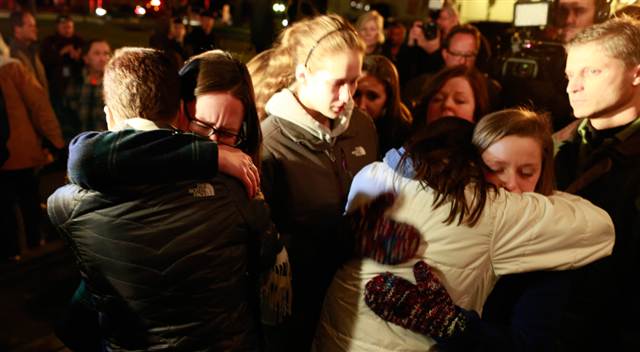 美校園槍擊案嫌犯“有點自閉”先在家中弒母