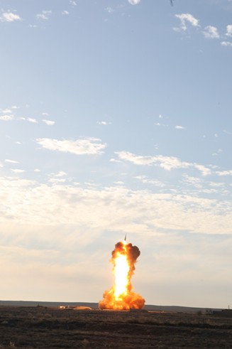 俄稱其超高精度反導(dǎo)系統(tǒng)能攔截世界最快洲際導(dǎo)彈(圖)