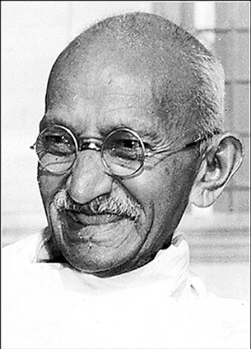 甘地是同性戀？ 曖昧信件曝光引猜測