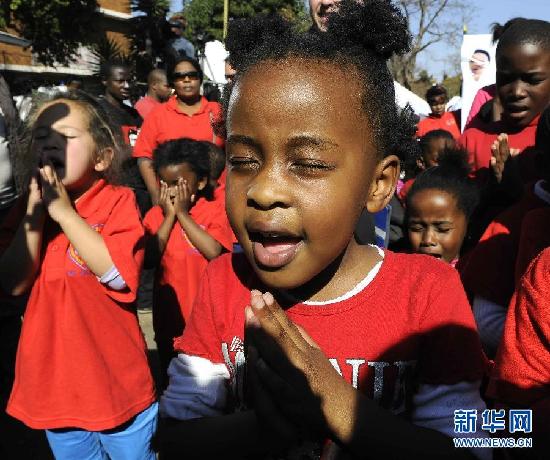 南非政府說曼德拉病情略好轉