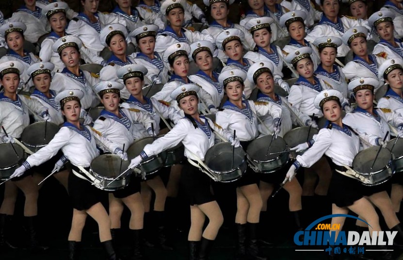 組圖：平壤舉行《阿里郎》表演 慶祝朝鮮戰爭結束60周年