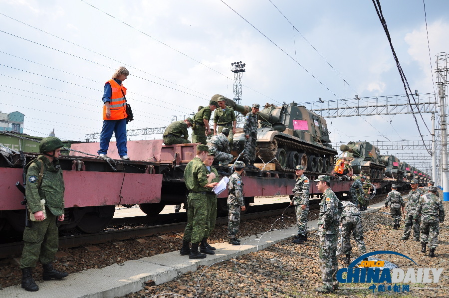組圖：“和平使命－2013”中俄聯演野營村舉行開營儀式