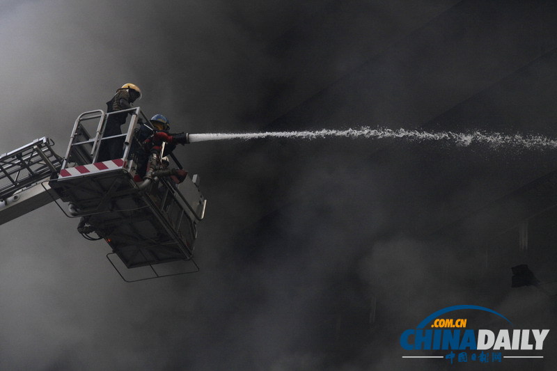  尼日利亞高層商貿(mào)中心失火 內(nèi)有中國商戶