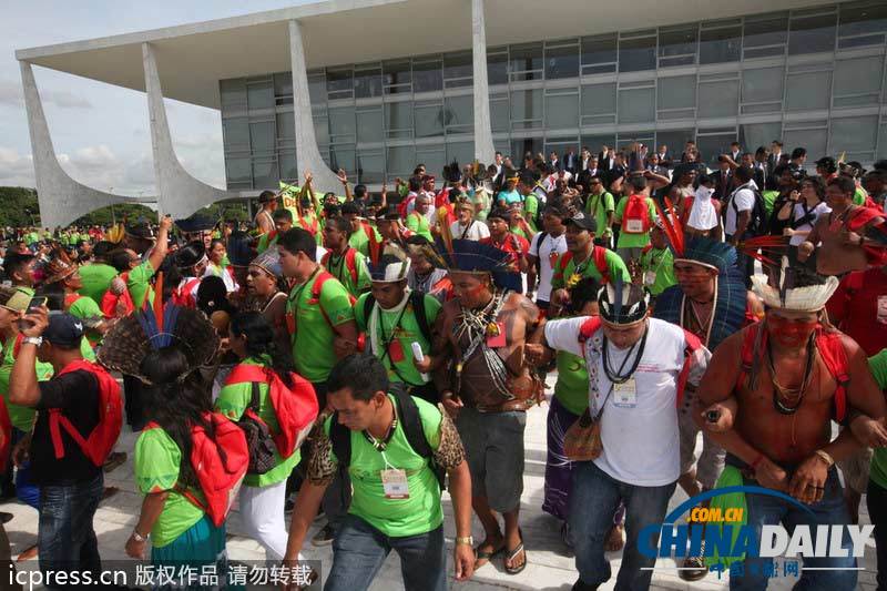 巴西土著居民欲占領總統府 抗議土地權遭侵犯