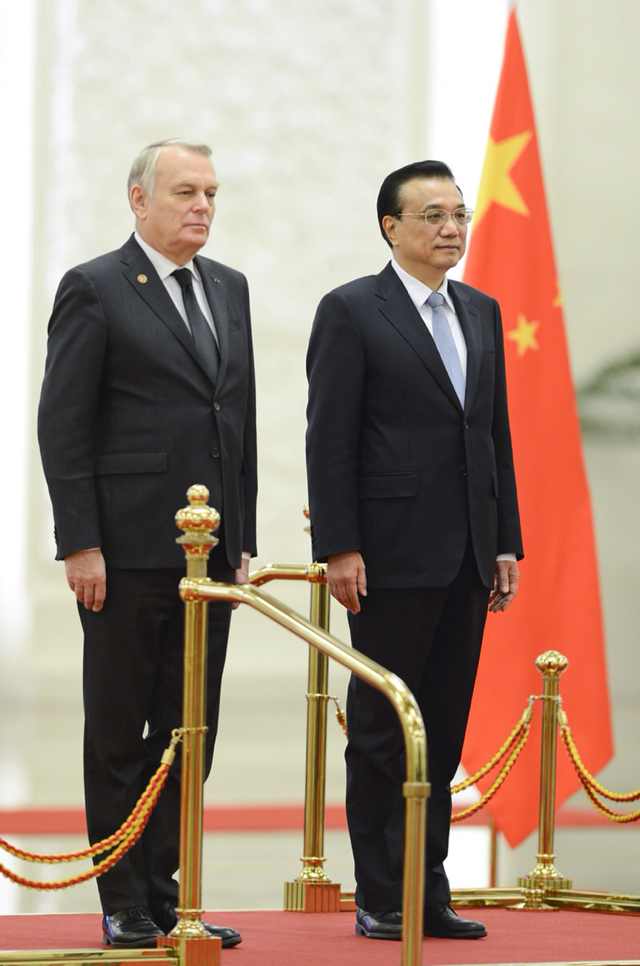 李克強(qiáng)舉行歡迎儀式歡迎法國(guó)總理埃羅訪華