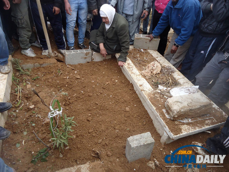 敘利亞禁止運(yùn)食物進(jìn)入巴勒斯坦難民營(yíng) 十余人餓死