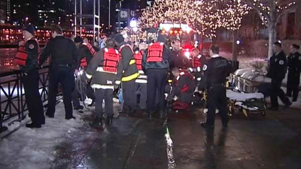 美3名華裔學(xué)生跳入冰河撿手機(jī) 2死1傷