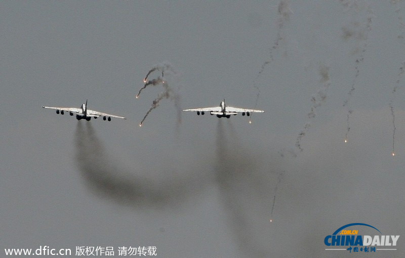 俄羅斯再“秀肌肉”舉行大規模軍演 約1.5萬人參加