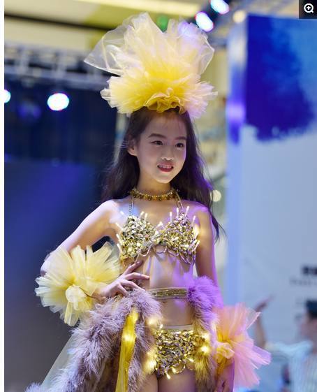 商場(chǎng)舉辦少兒“維密秀”遭批