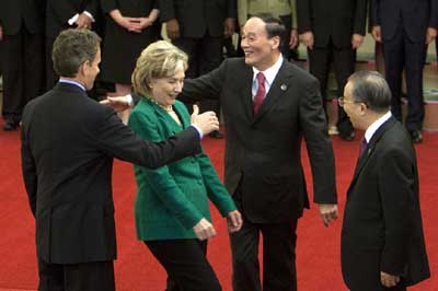 希拉里在中美戰(zhàn)略與經(jīng)濟(jì)對(duì)話開(kāi)幕式上的講話