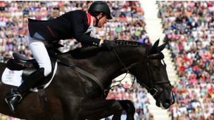 英國馬術團體場地障礙賽60年來首次奪金