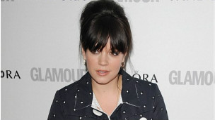 莉莉•艾倫推特確認回歸樂壇