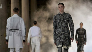 倫敦時尚： 蕾絲博得千般寵