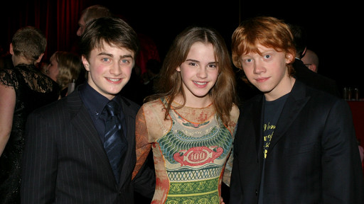 艾瑪•沃特森獲得文學學士文憑