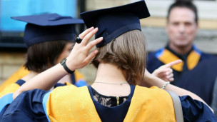 “英格蘭大學學費應少于六千鎊”