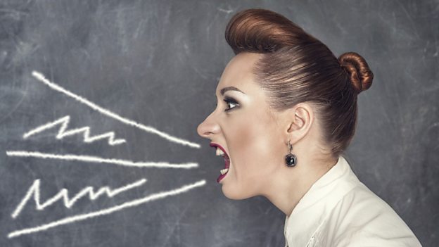 Talk nineteen to the dozen 說話很快，喋喋不休