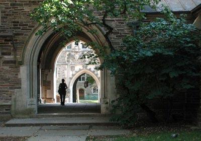 盛產(chǎn)億萬(wàn)富翁的九所大學(xué)