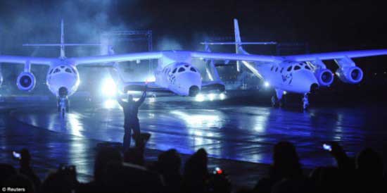 世界首艘商業宇宙飛船亮相 票價20萬美元