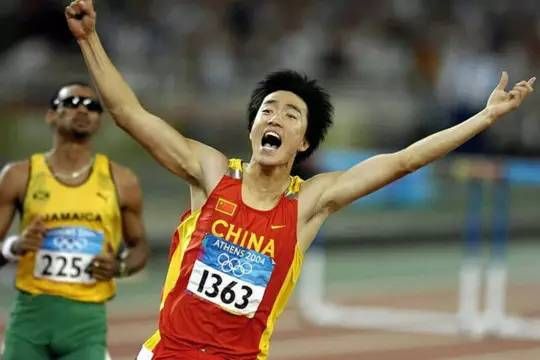 奧運(yùn)10大震撼瞬間，看到哪張你落淚了？（組圖）