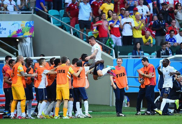 球進(jìn)了！Goooooal！世界杯慶祝方式大盤點(diǎn)（組圖）