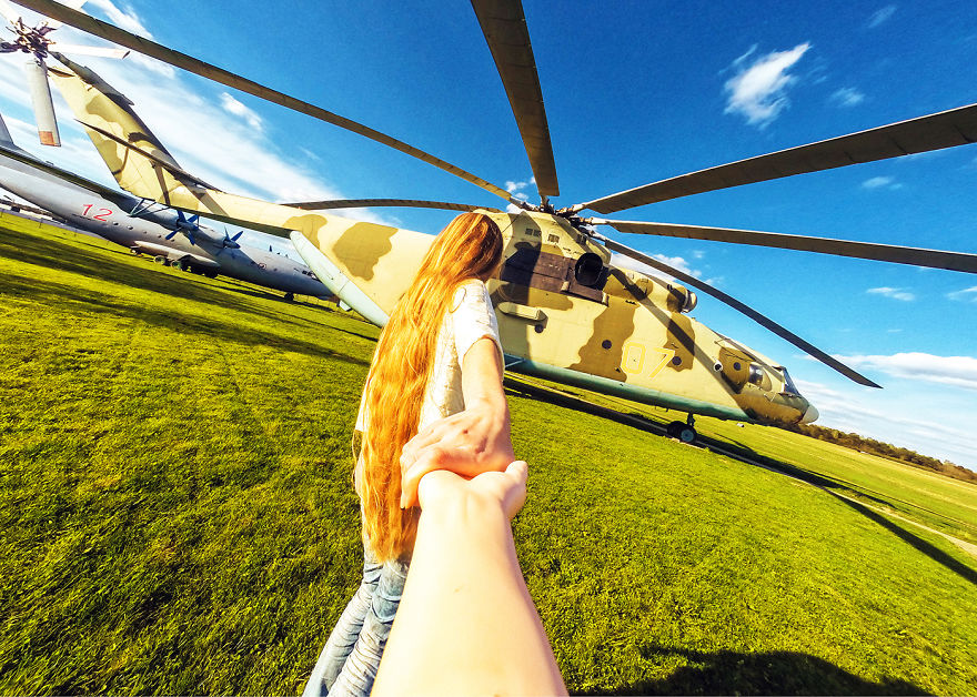 這組“帶你看世界”系列，男主竟是他