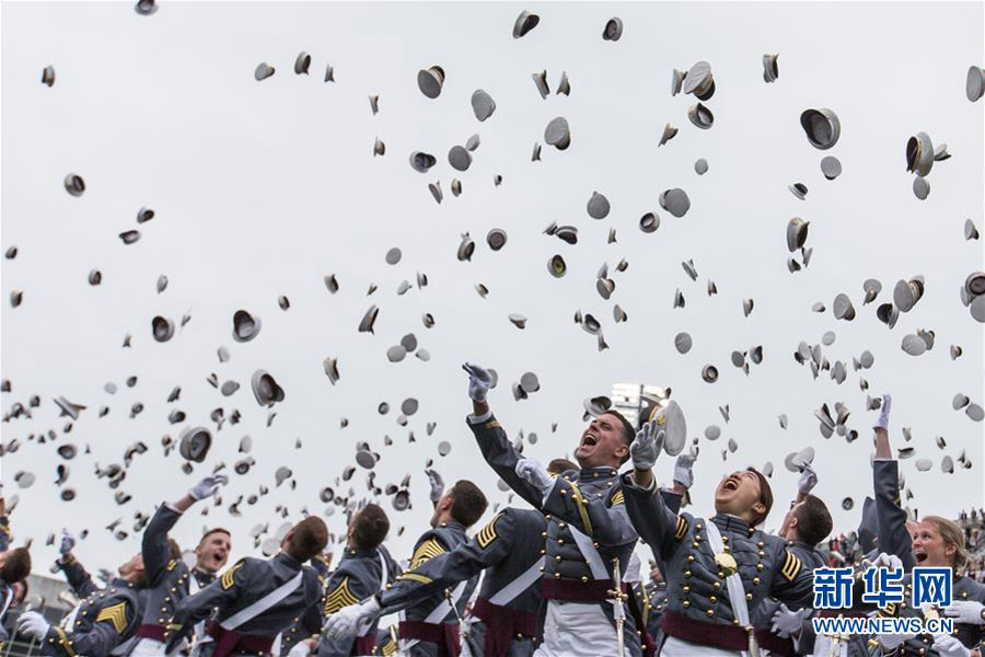 組圖：那些被“玩壞”的畢業照 你想不想回學校重拍一次
