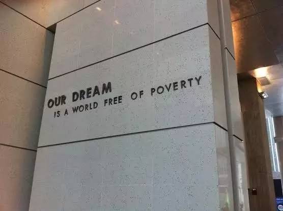 小康之路：他們?cè)?jīng)是伐木人，如今卻成了護(hù)林員和藏香廠老板丨解碼中國