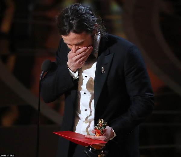 奧斯卡上演大烏龍 《愛樂之城》誤搶《月光男孩》獎杯
