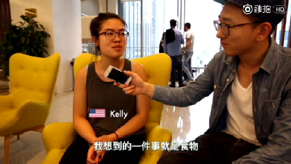 外國人街訪：和中國人談戀愛時(shí)，老外最“嫌棄”哪點(diǎn)