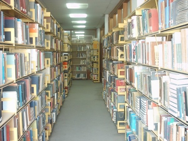 還記得毀于ISIS之手的摩蘇爾圖書館嗎？有人正在努力重建它