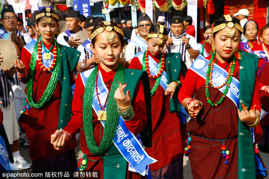 民族的才是世界的 探尋最美傳統服飾（組圖）