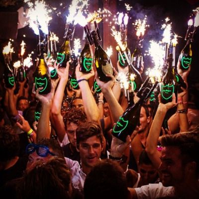 去酒吧不會這些英語，那還是早點睡吧