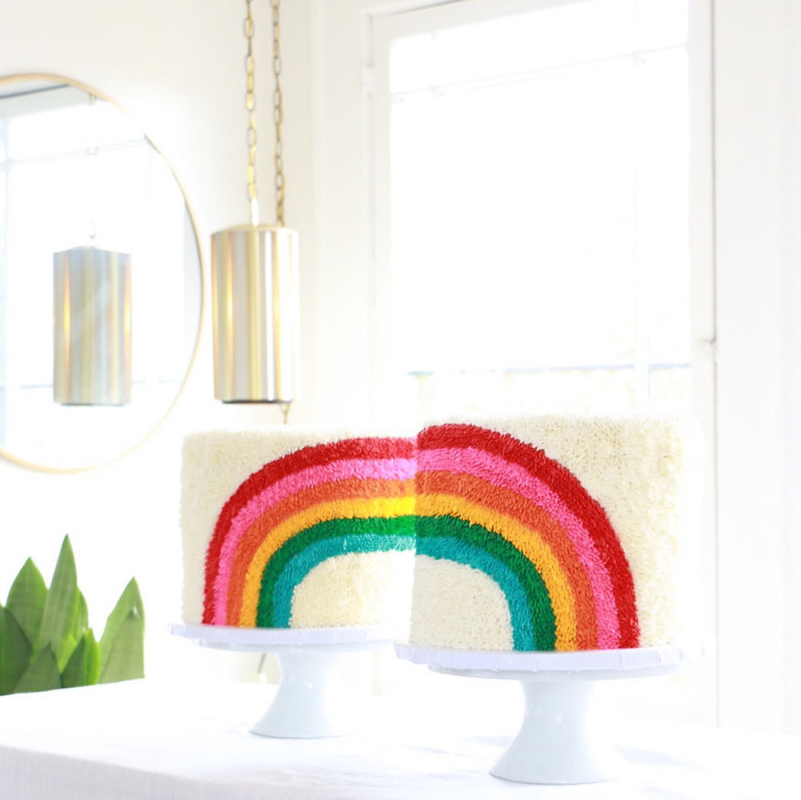 “毛毯蛋糕”出沒：千萬別踩！（組圖）