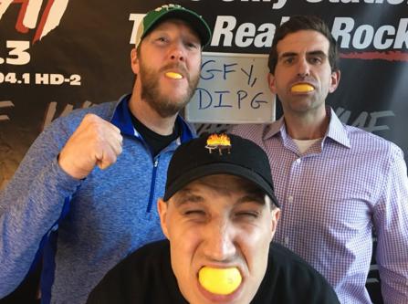 “檸檬臉挑戰”在外國火了，這項挑戰與這種疾病有關