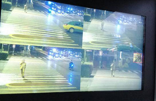 闖紅燈就被噴水霧 這款神器能治好中國(guó)式過馬路嗎？