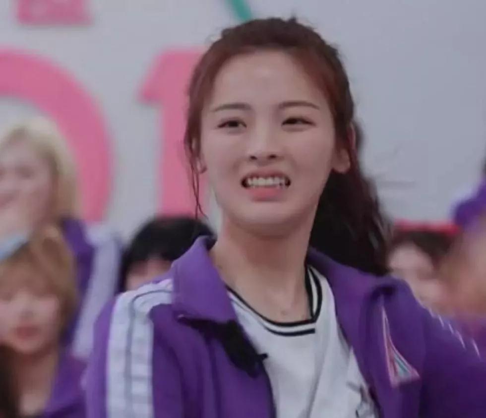 果然畢業論文的致謝才是最精彩的！感謝貓、狗、愛豆，能加的戲都加上了……