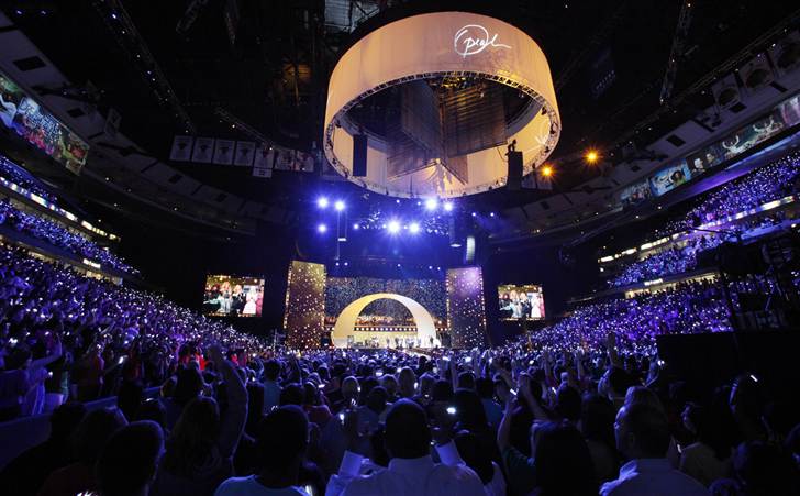 奧普拉脫口秀25年全劇終 “告別秀”星光云集