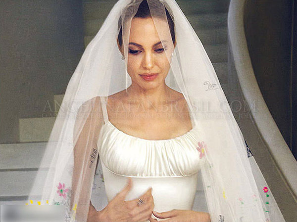 朱莉皮特大婚現場圖曝光　一家八口親密合影（組圖）