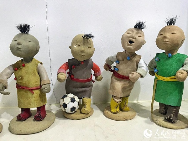 Xilin Gol center encourages careers in pottery