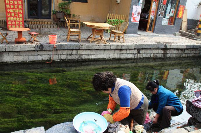 Jinan, a waterside city