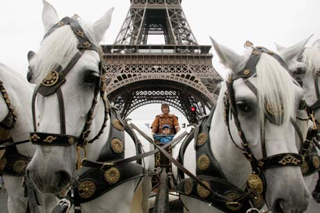 Rides near Eiffel Tower 