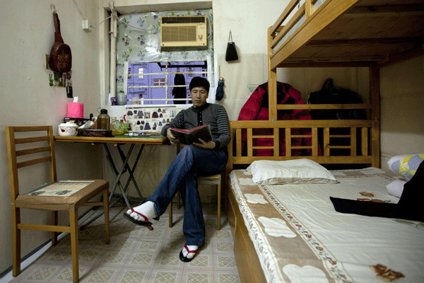 Hong Kong residents face difficulties